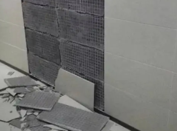 徐闻瓷砖空鼓维修公司分享下徐闻墙砖松动维修的知识